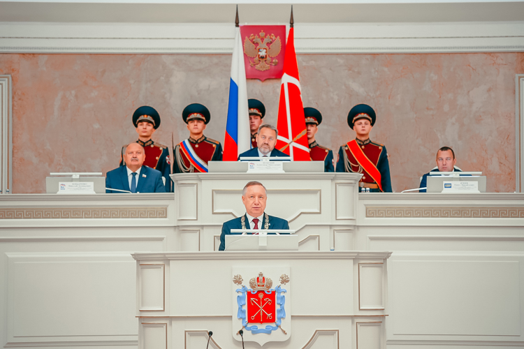 Делегация Росгвардии приняла участие в церемонии вступления в должность губернатора Санкт-Петербурга