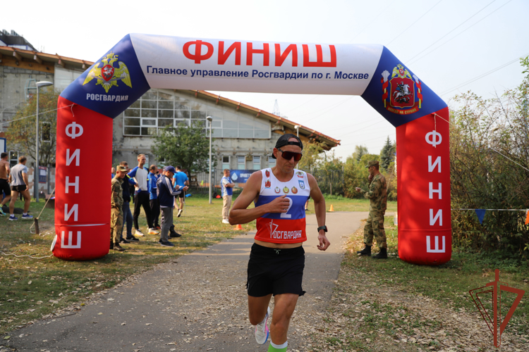 Чемпионат Центрального округа по летнему офицерскому троеборью завершился в Москве
