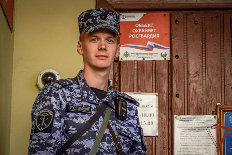 Военнослужащие и сотрудники Северо-Западного округа Росгвардии обеспечили безопасность проведения Единого дня голосования