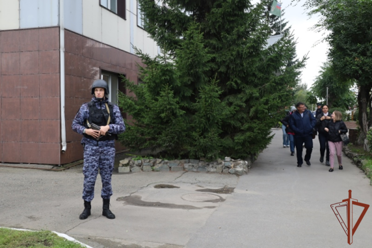 Росгвардейцы приняли участие в антитеррористической тренировке в Алтайском крае