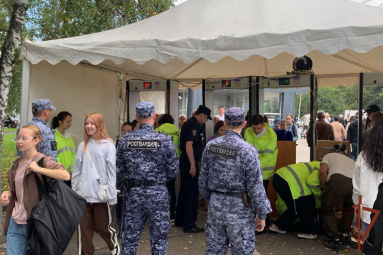 Росгвардейцы обеспечили безопасность посвященных 450-летию города Уфы праздничных мероприятий