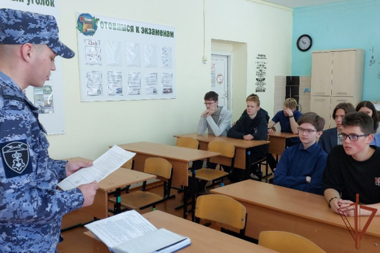 Сотрудники росгвардии провели патриотические и профориентационные мероприятия на Урале
