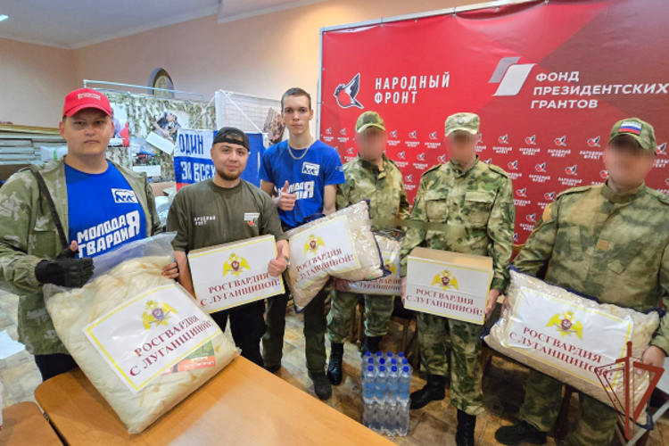 Росгвардейцы принимают участие в сборе гуманитарной помощи пострадавшим от пожаров в ЛНР