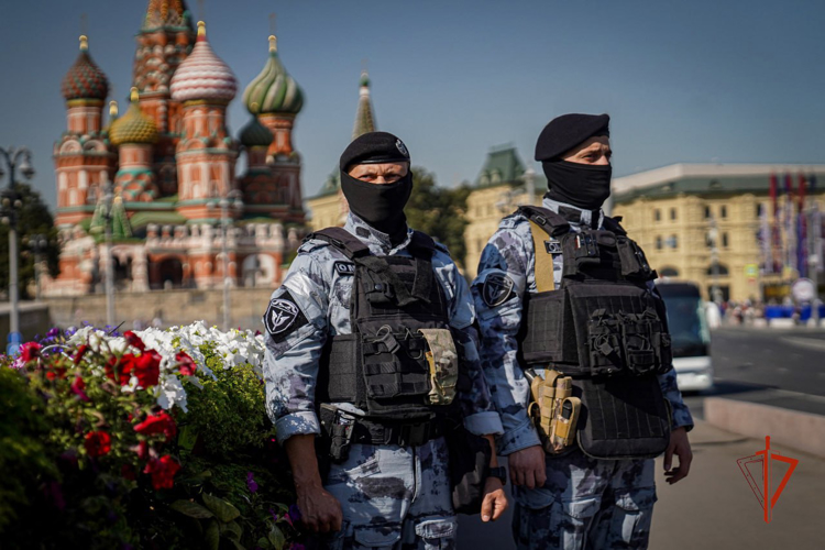 Росгвардия выполнила задачи по обеспечению безопасности Единого дня голосования и Дня города Москвы