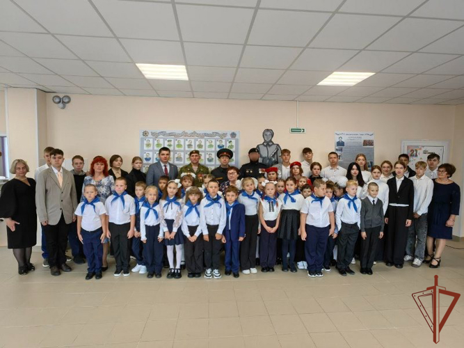В Томске открыли парту Героя в честь погибшего сотрудника ОМОН 