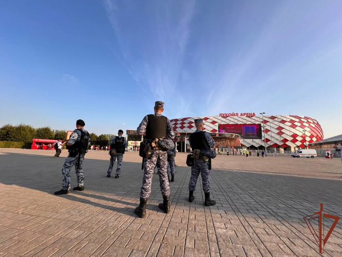 Росгвардейцы обеспечили правопорядок на спортивных мероприятиях в Москве