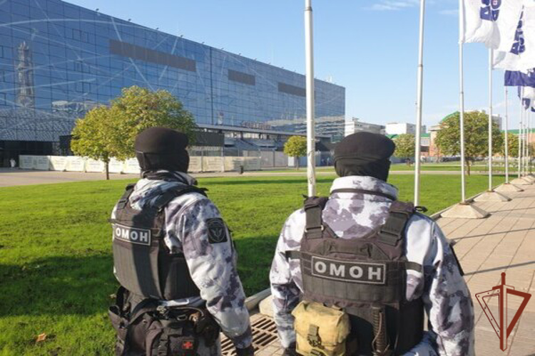 Росгвардейцы приняли участие в обеспечении безопасности футбольных матчей в Москве