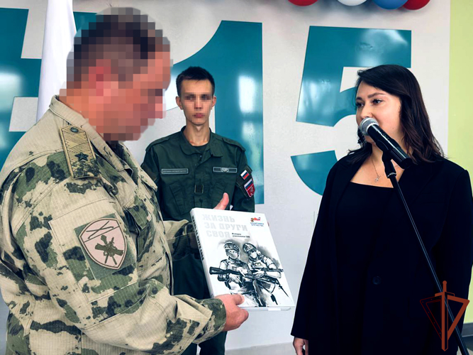  «Парту Героя» в память офицера Росгвардии открыли в Запорожской области 