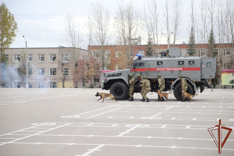 Делегация из Казахстана посетила Пермский военный институт Росгвардии (видео)