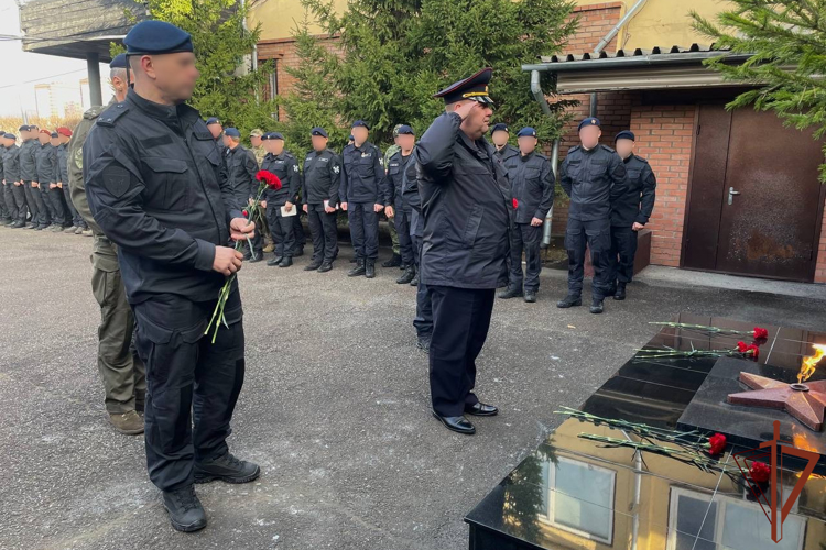 Торжественные мероприятия ко дню образования СОБР Росгвардии прошли в регионах Сибири