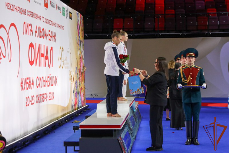 Росгвардейцы поддержали российских гимнасток в «Финале Кубка сильнейших» 