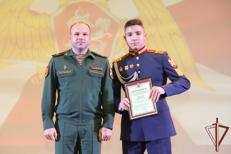 Преподавателям Московского президентского кадетского училища Росгвардии вручены ведомственные награды