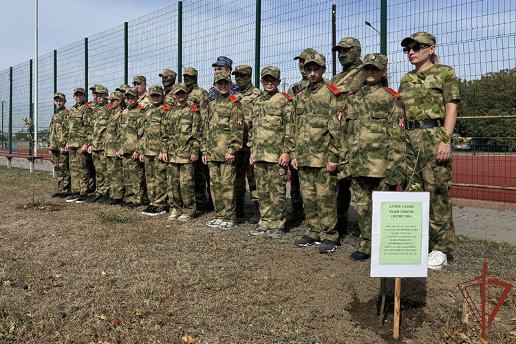 В Херсонской области росгвардейцы приняли участие во Всероссийском экологическом субботнике