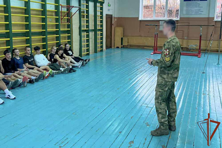 Курсанты Новосибирского военного института Росгвардии проходят стажировку в отряде специального назначения «Кузбасс» 