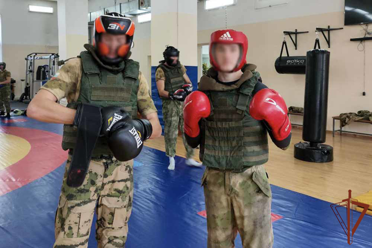 Курсанты Новосибирского военного института Росгвардии проходят стажировку в отряде специального назначения «Кузбасс» 