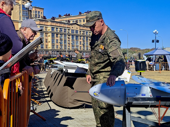 Росгвардейцы обеспечили правопорядок на выставке трофейной техники в Ставрополе