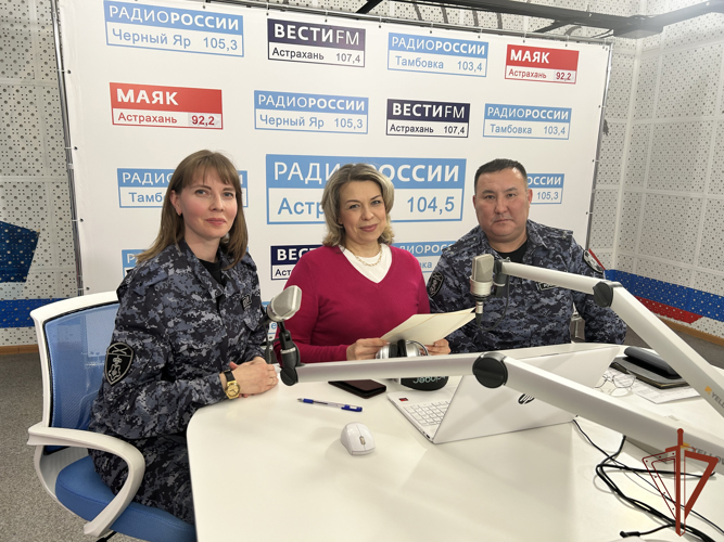 В Южном округе Росгвардии сотрудники вневедомственной охраны отметили профессиональный праздник 