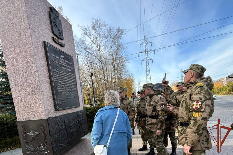 Курсанты Новосибирского военного института проходят стажировку в cеверском соединении Росгвардии