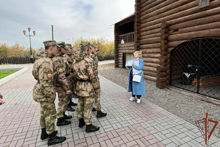 Курсанты Новосибирского военного института проходят стажировку в cеверском соединении Росгвардии