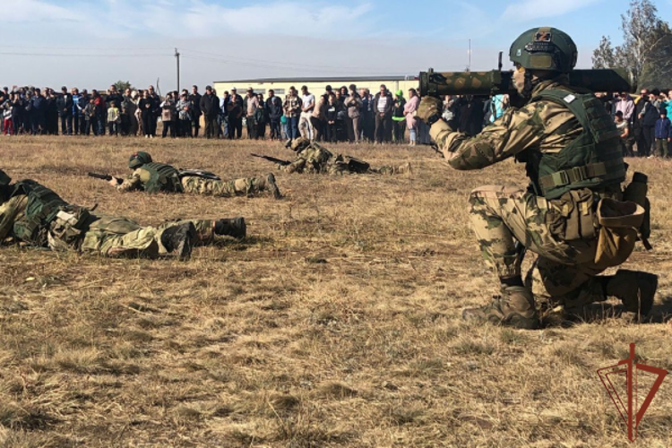 Росгвардейцы  приняли участие в масштабном фестивале «Поколение Z.O.V.» в Саратовской области