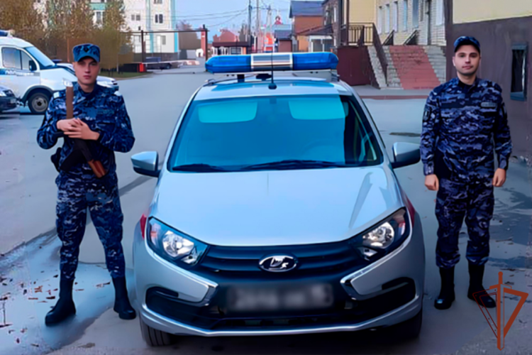 Росгвардейцы в Кузбассе помогли вернуть домой двух девочек-подростков