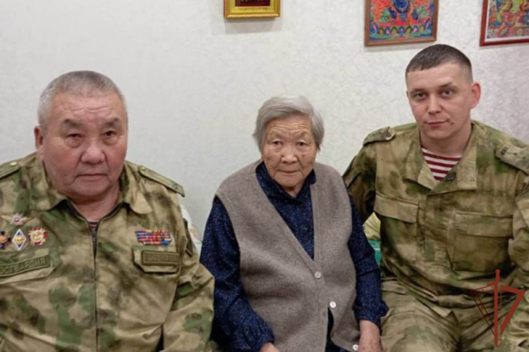 В Восточном округе Росгвардии прошли мероприятия ко дню пожилых людей