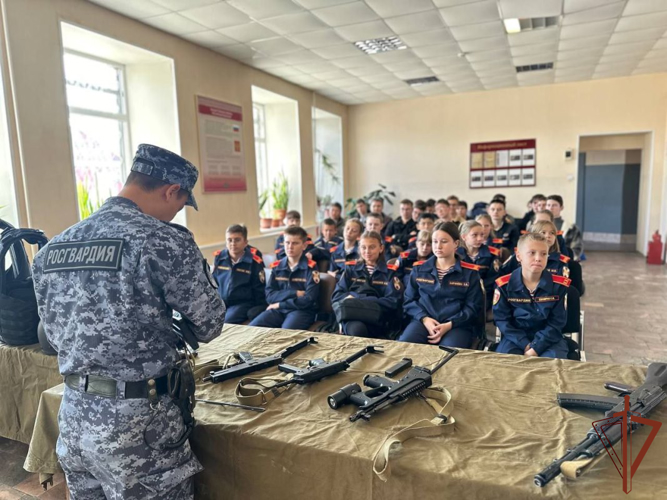 Росгвардейцы на Дальнем Востоке проводят познавательные мероприятия для детей 