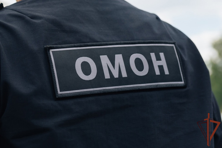 При содействии ОМОН Росгвардии задержан подозреваемый в жестоком избиении калининградца (видео)