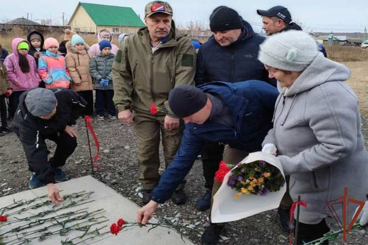 По инициативе ветеранов Росгвардии в Тюменской области открыт памятный знак 