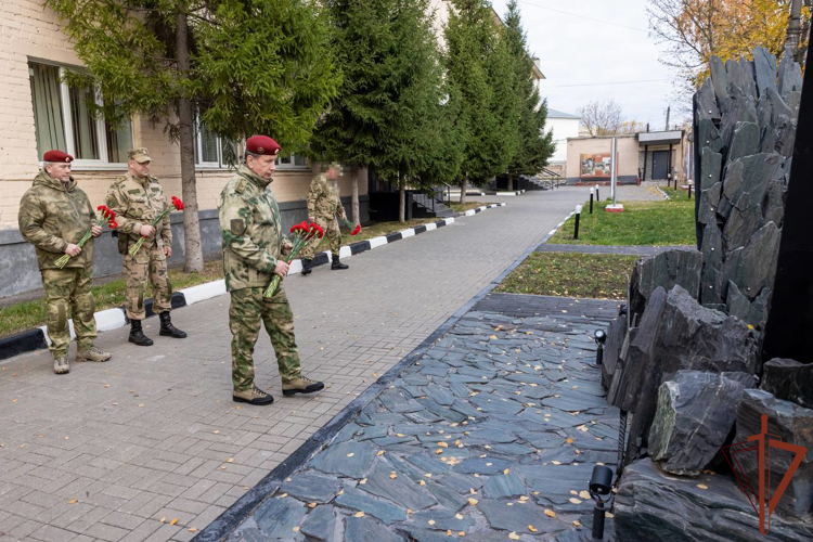 Генерал армии Виктор Золотов проверил выполнение боевых задач подразделениями Росгвардии в Курской области (видео)