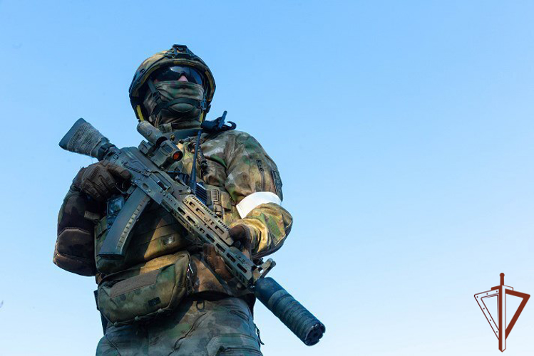 Сотрудники и военнослужащие Росгвардии обеспечили безопасность праздничных торжеств в День народного единства