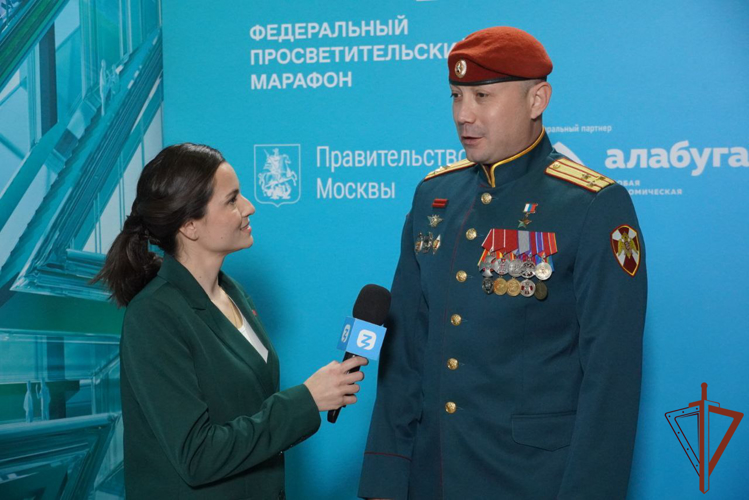 Офицер Росгвардии — Герой России стал спикером марафона «Знание. Первые» 