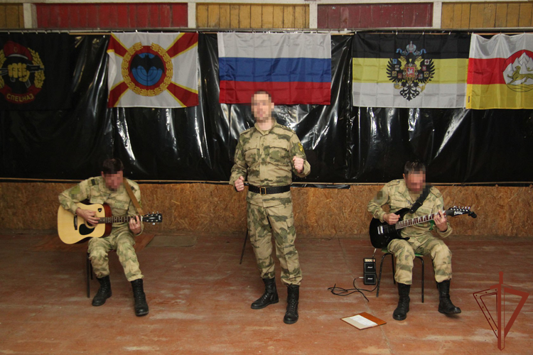 Военные музыканты ансамбля песни и пляски Южного округа войск национальной гвардии выступили в зоне СВО