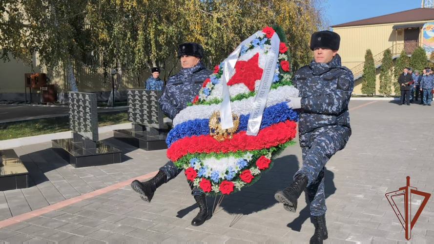 В ОГВ(с) поздравили сотрудников органов внутренних дел  с профессиональным праздником