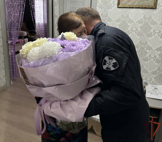В Северо-Кавказском округе Росгвардии поздравили матерей