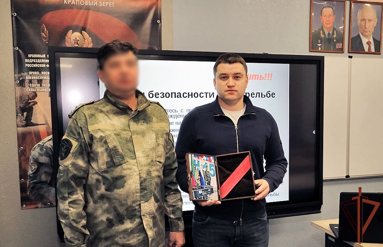Встреча учеников росгвардейских классов с  депутатом Государственной Думы прошла в Мелитополе