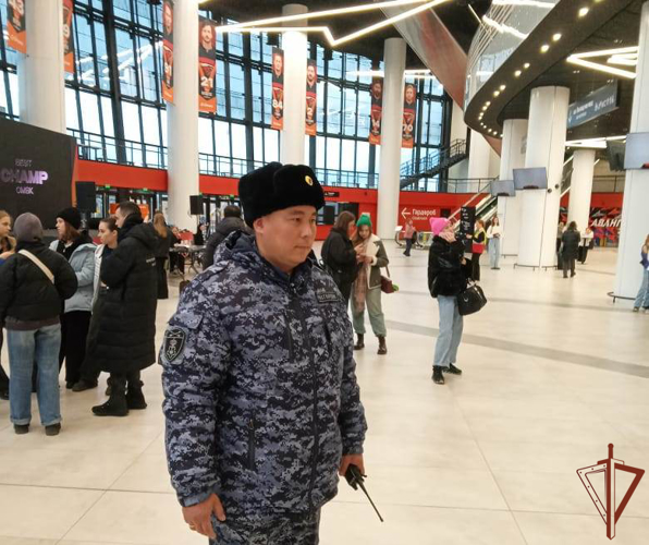 Безопасность массовых мероприятий в ознаменование Дня народного единства обеспечила Росгвардия в Сибири
