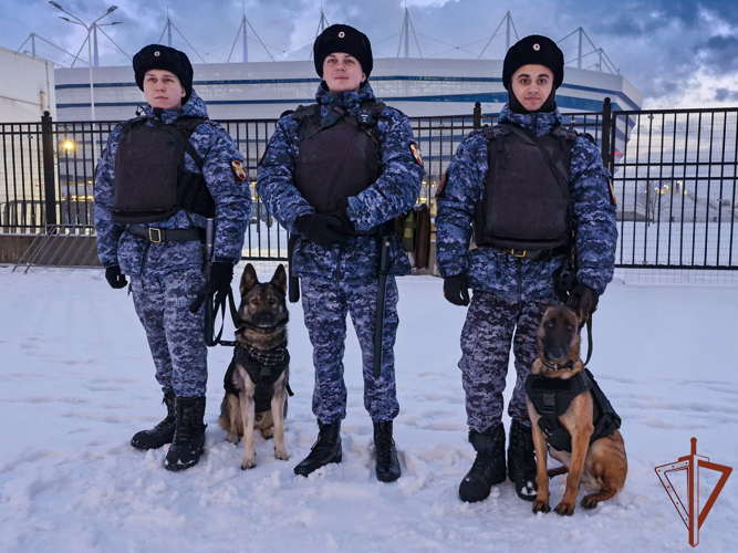 Росгвардейцы обеспечили безопасность футбольного матча Первой лиги в Калининграде