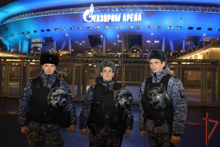 В Санкт-Петербурге росгвардейцы обеспечили безопасность матча Кубка России по футболу 