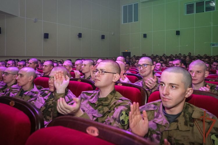 «Ветеранский десант» посетил военнослужащих 33-й бригады оперативного назначения Северо-Западного округа Росгвардии