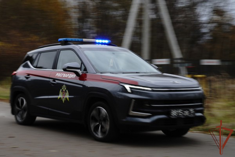 Росгвардейцы задержали в Москве подозреваемого в сбыте наркотиков в крупном размере (видео)