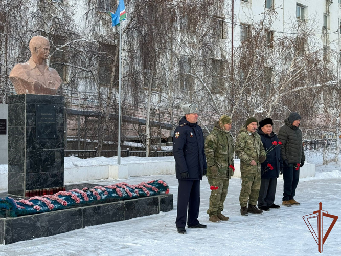 Память погибших при выполнении служебных обязанностей почтили в Восточном округе Росгвардии  