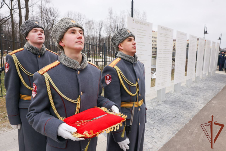 Аллея Героев открыта на территории главного храма Росгвардии (видео)