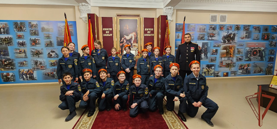 В Уральском округе Росгвардии состоялись патриотические мероприятия с молодежью