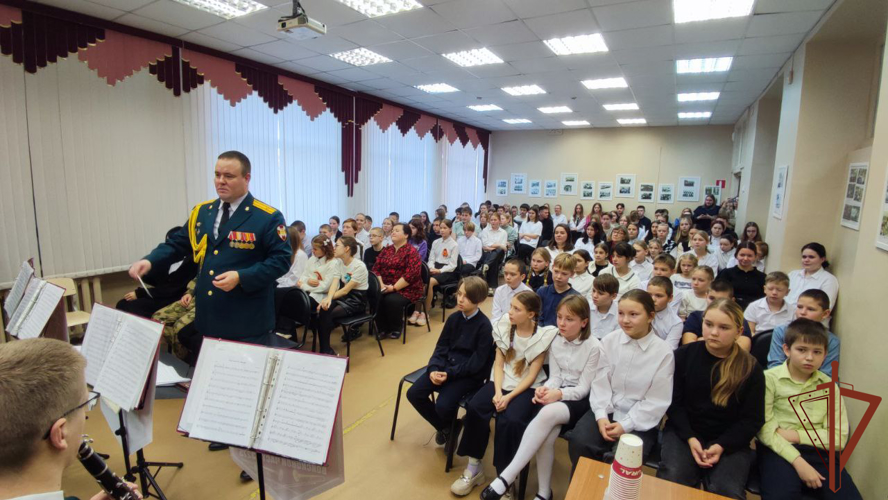 На Урале продолжаются Новогодние поздравления