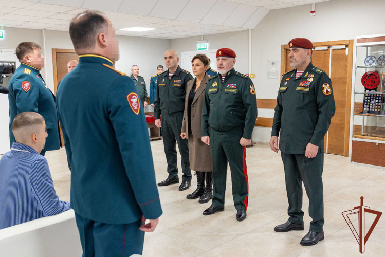 Военнослужащим Росгвардии – участникам СВО вручили государственные награды в Главном госпитале ведомства