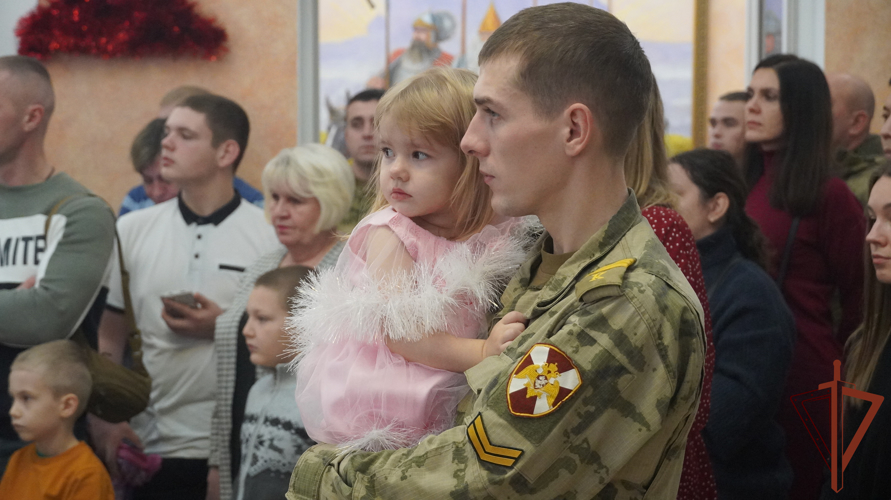 В Приволжье сотрудники Росгвардии присоединились к новогодней ведомственной акции