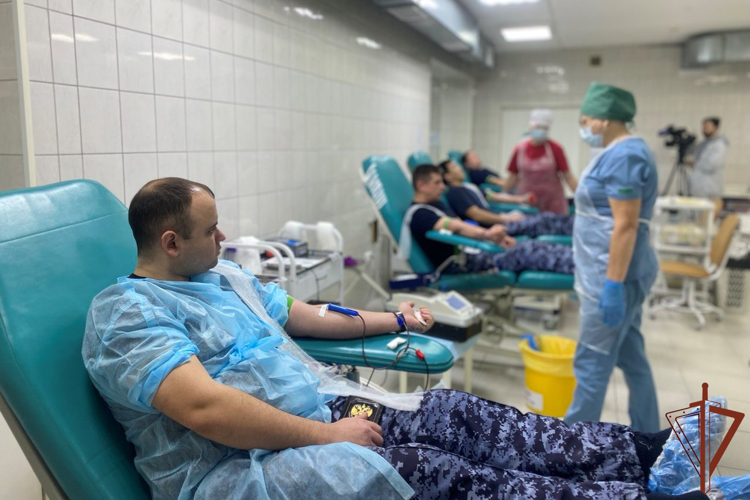 Акция Росгвардии «От сердца к сердцу» прошла в Томске