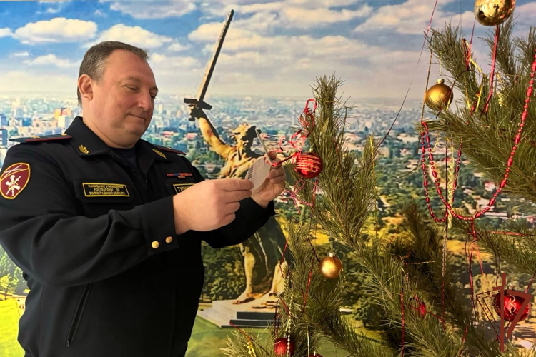 Всероссийскую акцию «Ёлка желаний» поддержал начальник Управления Росгвардии по Волгоградской области