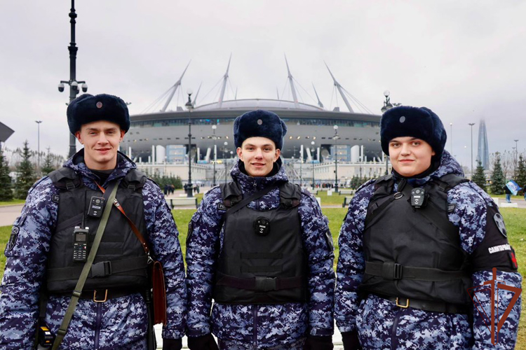 Военнослужащие и сотрудники Росгвардии обеспечили безопасность матча РПЛ в Санкт-Петербурге